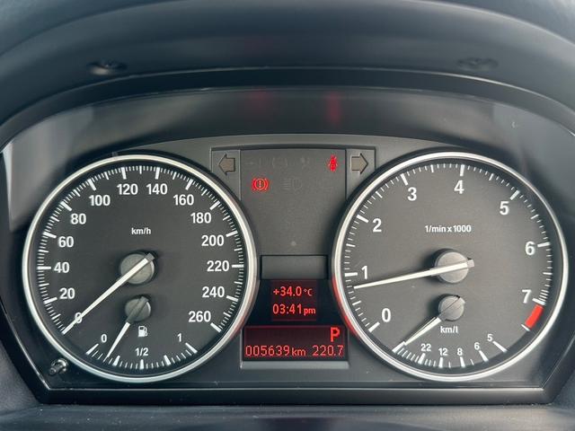 ３シリーズ ３２０ｉ　走行６０００キロ　ディーラー車　修復歴無し　ミラー内蔵ＥＴＣ　ドライブレコーダー　バックカメラ　キーレスエントリー　電動シート　ＭＴモード付（22枚目）