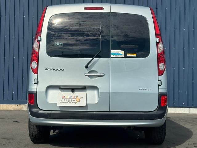 カングー １．６　純正５速　タイミングベルト・ウォーターポンプ交換済み　ＥＴＣ　ディーラー車　車検令和７年１０月　修復歴無し　ドライブレコーダー　オートクルーズコントロール　フォグランプ　両側スライドドア　５ＭＴ（11枚目）