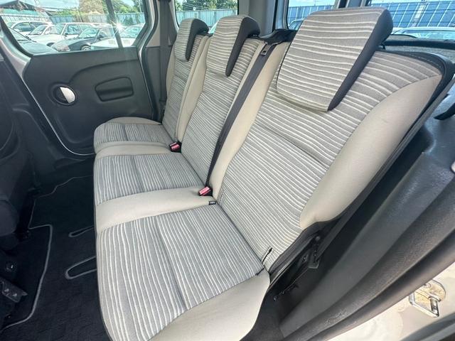 カングー １．６　純正５速　タイミングベルト・ウォーターポンプ交換済み　ＥＴＣ　ディーラー車　車検令和７年１０月　修復歴無し　ドライブレコーダー　オートクルーズコントロール　フォグランプ　両側スライドドア　５ＭＴ（21枚目）