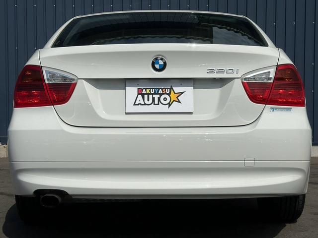 ３シリーズ ３２０ｉ　走行１６０００キロ　修復歴無し　ディーラー車　パワーシート　ＭＴモード　１６インチアルミホイール　ＴＶ・ＤＶＤ再生　ドライブレコーダー　ＭＴモード付き　フロントフォグランプ（12枚目）
