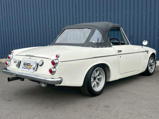 日産 フェアレディ　ダットサン　ＳＲ３１１　５速マニュアル　ＳＯＬＥＸキャブ　Ｕ２０エンジン　１４インチアルミホイール　ＮＡＲＤＩステアリング　ＥＴＣ　５ＭＴ　マニュアル車（10枚目）