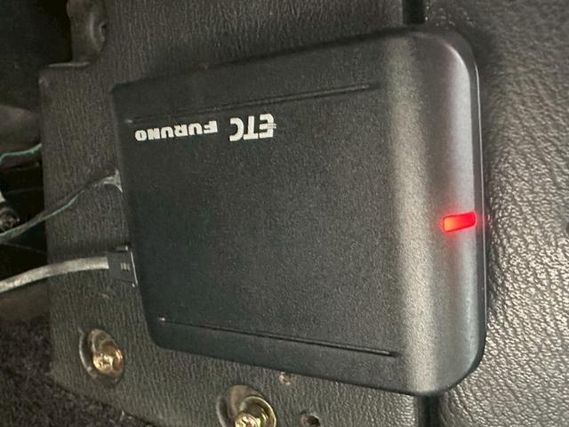 日産 フェアレディ　ダットサン　ＳＲ３１１　５速マニュアル　ＳＯＬＥＸキャブ　Ｕ２０エンジン　１４インチアルミホイール　ＮＡＲＤＩステアリング　ＥＴＣ　５ＭＴ　マニュアル車（34枚目）