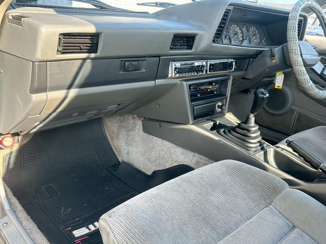 シルビア 　Ｓ１１０　５速マニュアル　Ｚ１８型エンジン　ＣＤ再生　車検令和７年８月　１３インチアルミホイール　フェンダーミラー　フロントフォグランプ　全塗装済（31枚目）