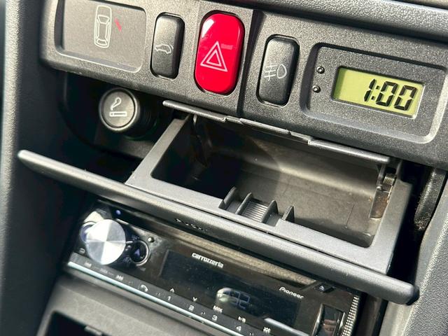 アルファ１４５ クアドリフォリオ　ツインスパーク　純正５速　ワンオーナー　アラゴスタ車高調　修復歴無し　ディーラー車　ＥＴＣ　ドライブレコーダー　５ＭＴ　マニュアル車（31枚目）