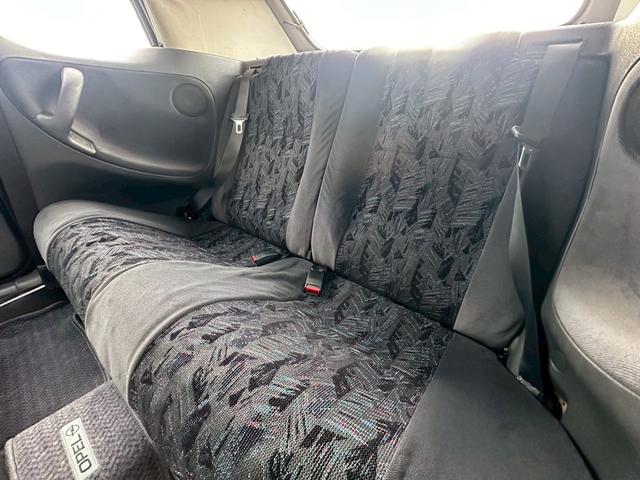 アストラ カブリオ　左ハンドル　走行５２０００キロ　修復歴無し　ディーラー車　１４インチアルミホイール　リアフォグランプ　ナビ（22枚目）