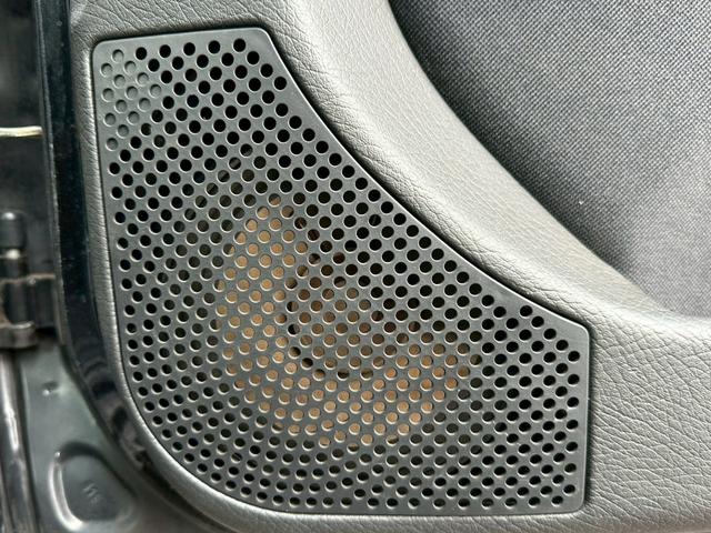 アストラ カブリオ　左ハンドル　走行５２０００キロ　修復歴無し　ディーラー車　１４インチアルミホイール　リアフォグランプ　ナビ（42枚目）