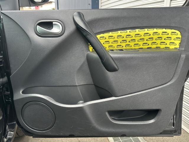 カングー フォーミュラ　エディション　限定３０台　ターボ　ディーラー車　バックカメラ　フルセグＴＶ　ＭＴモード付き　オートクルーズコントロール　修復歴無し　ＥＳＣ　　アルミホイール　フロントフォグランプ　両側スライドドア（46枚目）