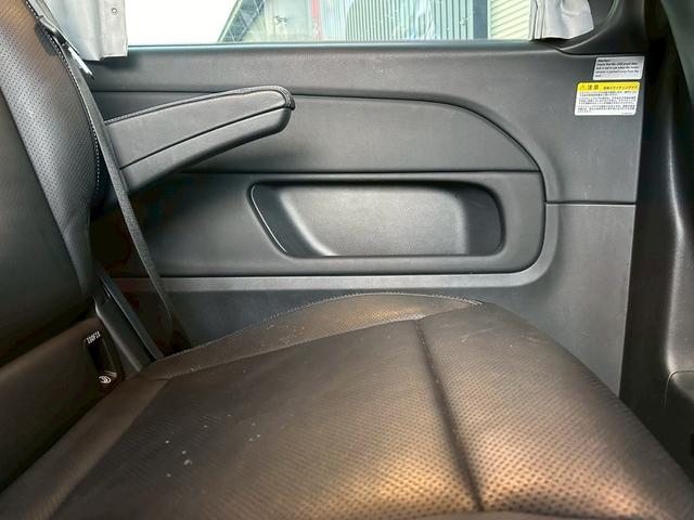 Vクラス V220d マルコポーロホライゾン ディーゼルターボ 走行68000キロ 車検令和8年7月 ポップアップルーフ 両側電動スライドドア 電動リアゲート 本革シート 全周囲カメラ  アルミホイール フロントフォグランプ シートエアコン(58枚目)