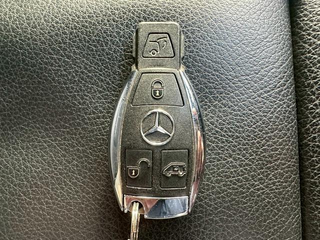 Vクラス V220d マルコポーロホライゾン ディーゼルターボ 走行68000キロ 車検令和8年7月 ポップアップルーフ 両側電動スライドドア 電動リアゲート 本革シート 全周囲カメラ  アルミホイール フロントフォグランプ シートエアコン(77枚目)