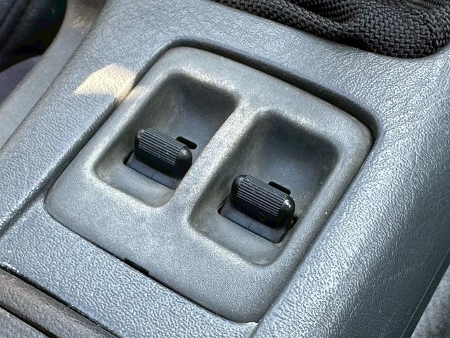 ビート ベースグレード　純正５速　ＰＰ１　車検令和８年５月　Ｗｅｄｓ　Ｓｐｏｒｔ　１４インチアルミホイール　ストラットタワーバー　ミッドシップ　ＥＴＣ　ＴＶ　５ＭＴ　マニュアル車（40枚目）