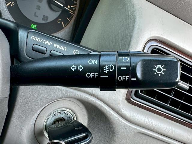 クラウン ロイヤルエクストラ フェンダーミラー JZS171 修復歴無し 1JZエンジン キーレスエントリー 104237km時タイミングベルト交換ステッカー有 フロントフォグランプ(27枚目)