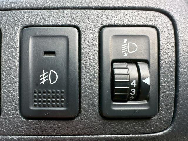 スイフト スポーツ 純正5速 GReddy車高調 WORK17インチアルミホイール タイミングチェーン ZC31S 修復歴無し 5MT マニュアル車 フロントフォグランプ(34枚目)