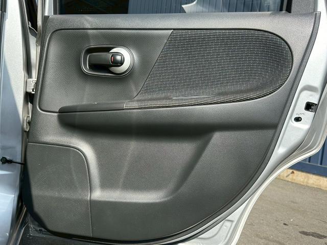 ノート 16X 純正5速 タイミングチェーン ZE11 走行37000キロ HR16エンジン スマートキー 修復歴無し 5MT マニュアル車(42枚目)