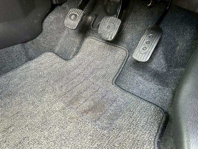 ノート 16X 純正5速 タイミングチェーン ZE11 走行37000キロ HR16エンジン スマートキー 修復歴無し 5MT マニュアル車(46枚目)