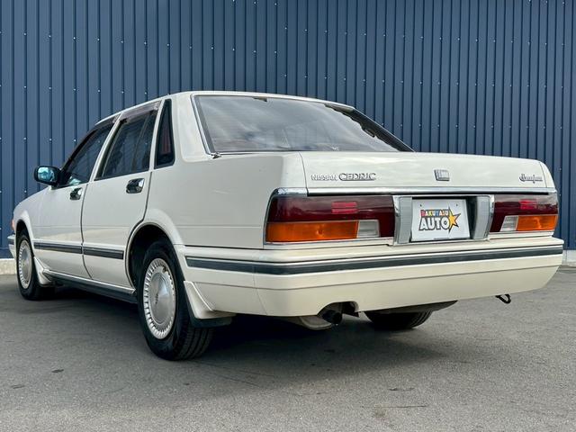 セドリック ブロアム ベンコラ Y31 ワンオーナー 6人乗り 修復歴無し 走行86000キロ車検令和9年8月 VG20エンジン 後席パワーシート フロントフォグランプ(11枚目)