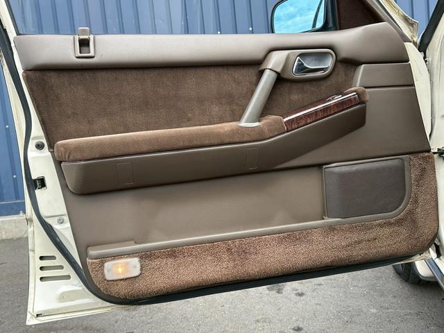 セドリック ブロアム ベンコラ Y31 ワンオーナー 6人乗り 修復歴無し 走行86000キロ車検令和9年8月 VG20エンジン 後席パワーシート フロントフォグランプ(34枚目)