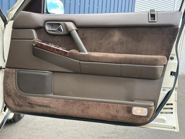 セドリック ブロアム ベンコラ Y31 ワンオーナー 6人乗り 修復歴無し 走行86000キロ車検令和9年8月 VG20エンジン 後席パワーシート フロントフォグランプ(35枚目)