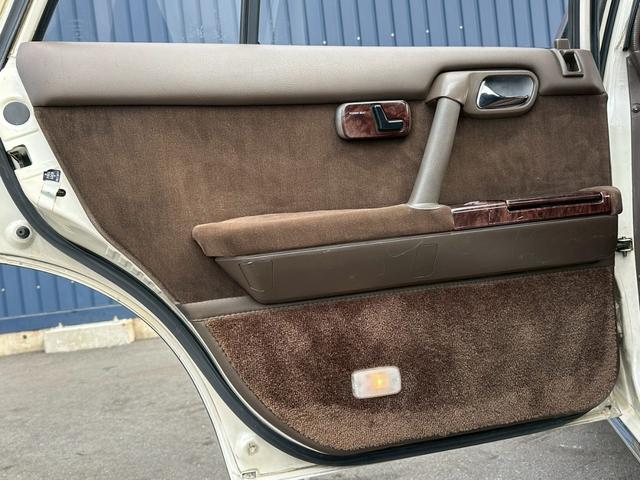 セドリック ブロアム ベンコラ Y31 ワンオーナー 6人乗り 修復歴無し 走行86000キロ車検令和9年8月 VG20エンジン 後席パワーシート フロントフォグランプ(36枚目)