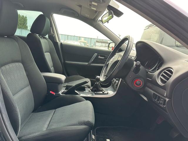 アテンザスポーツ ２３Ｓ　純正６速　走行６１０００キロ　後期　クラッチディスク交換済み　バックカメラ　修復歴無し　ＧＧ３Ｓ　６ＭＴ　マニュアル車　フロントフォグランプ　アルミホイール（20枚目）