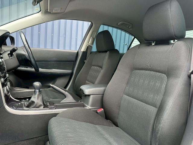 アテンザスポーツ ２３Ｓ　純正６速　走行６１０００キロ　後期　クラッチディスク交換済み　バックカメラ　修復歴無し　ＧＧ３Ｓ　６ＭＴ　マニュアル車　フロントフォグランプ　アルミホイール（22枚目）