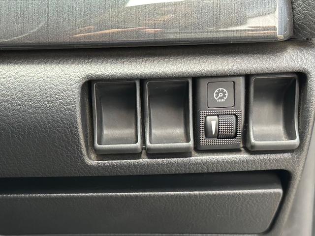 アテンザスポーツ ２３Ｓ　純正６速　走行６１０００キロ　後期　クラッチディスク交換済み　バックカメラ　修復歴無し　ＧＧ３Ｓ　６ＭＴ　マニュアル車　フロントフォグランプ　アルミホイール（29枚目）