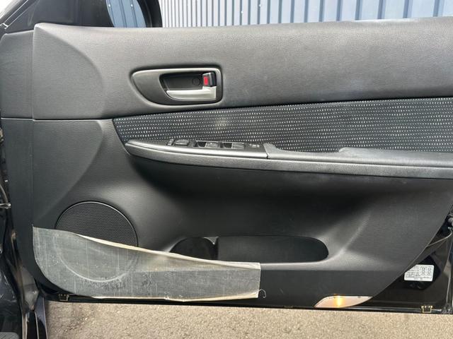 アテンザスポーツ ２３Ｓ　純正６速　走行６１０００キロ　後期　クラッチディスク交換済み　バックカメラ　修復歴無し　ＧＧ３Ｓ　６ＭＴ　マニュアル車　フロントフォグランプ　アルミホイール（40枚目）