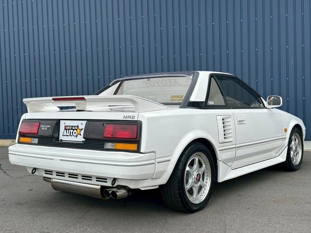 ＭＲ２ Ｇ　純正５速　ＡＷ１１　ノーマルルーフ　４ＡＧエンジン搭載　Ｆ・Ｒタワーバー　タイミングベルト交換ステッカー有　ＴＲＤ１５インチアルミホイール　５ＭＴ　マニュアル車　フロントフォグランプ（14枚目）