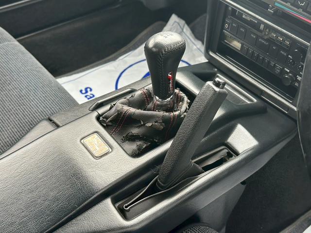 ＭＲ２ Ｇ　純正５速　ＡＷ１１　ノーマルルーフ　４ＡＧエンジン搭載　Ｆ・Ｒタワーバー　タイミングベルト交換ステッカー有　ＴＲＤ１５インチアルミホイール　５ＭＴ　マニュアル車　フロントフォグランプ（34枚目）