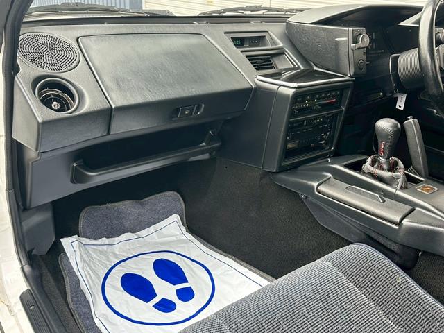 ＭＲ２ Ｇ　純正５速　ＡＷ１１　ノーマルルーフ　４ＡＧエンジン搭載　Ｆ・Ｒタワーバー　タイミングベルト交換ステッカー有　ＴＲＤ１５インチアルミホイール　５ＭＴ　マニュアル車　フロントフォグランプ（36枚目）