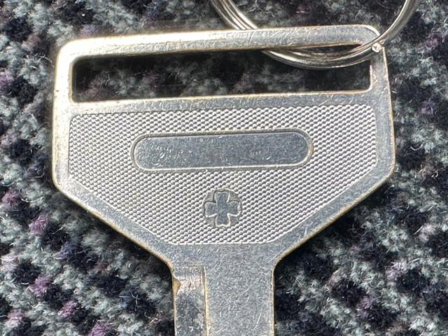 ＭＲ２ Ｇ　純正５速　ＡＷ１１　ノーマルルーフ　４ＡＧエンジン搭載　Ｆ・Ｒタワーバー　タイミングベルト交換ステッカー有　ＴＲＤ１５インチアルミホイール　５ＭＴ　マニュアル車　フロントフォグランプ（57枚目）