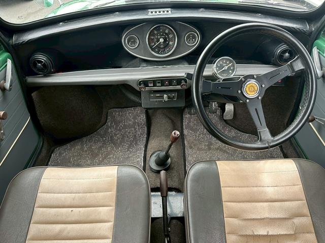 MINI  キャブ 純正4速 令和9年4月 ツートンルーフ スミスメーター センターメーター 4MT マニュアル車(22枚目)