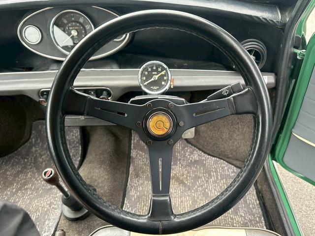 MINI  キャブ 純正4速 令和9年4月 ツートンルーフ スミスメーター センターメーター 4MT マニュアル車(23枚目)