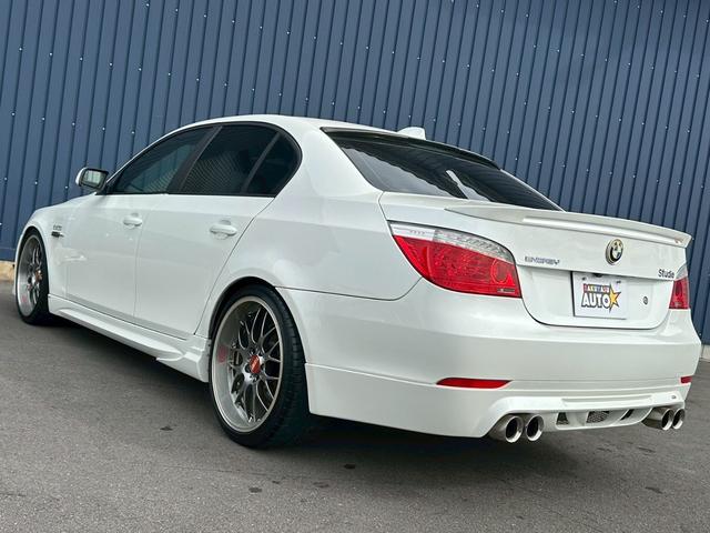 ５シリーズ ５２５ｉハイラインパッケージ　ＢＢＳアルミホイール　サンルーフ　黒革シート　ディーラー車　メモリー機能付きパワーシート　ＭＴモード付き（11枚目）