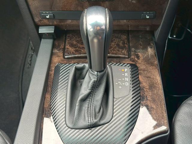 ５シリーズ ５２５ｉハイラインパッケージ　ＢＢＳアルミホイール　サンルーフ　黒革シート　ディーラー車　メモリー機能付きパワーシート　ＭＴモード付き（35枚目）