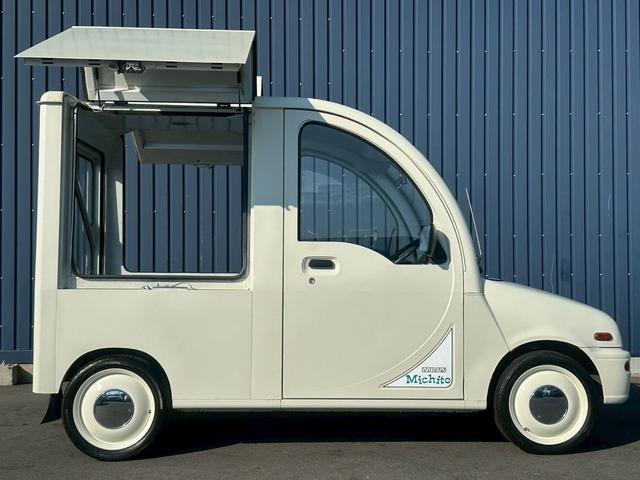 ミラミチート 　荷室左右ガルウィング　走行６７０００キロ　修復歴無し　車検令和７年１０月　ＥＴＣ　２名乗車　ＭＤ・ラジオ再生（10枚目）