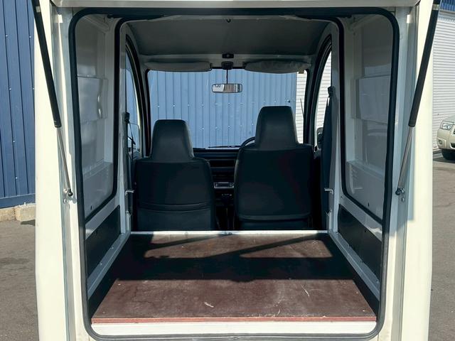 ミラミチート 　荷室左右ガルウィング　走行６７０００キロ　修復歴無し　車検令和７年１０月　ＥＴＣ　２名乗車　ＭＤ・ラジオ再生（22枚目）