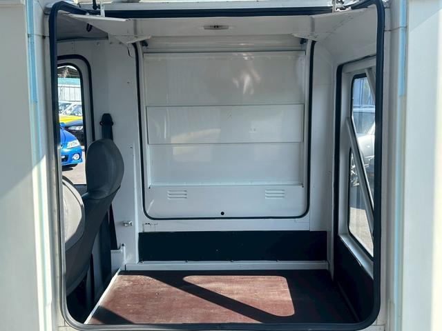 ミラミチート 　荷室左右ガルウィング　走行６７０００キロ　修復歴無し　車検令和７年１０月　ＥＴＣ　２名乗車　ＭＤ・ラジオ再生（23枚目）