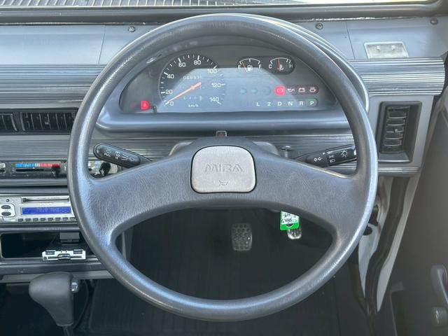 ミラミチート 　荷室左右ガルウィング　走行６７０００キロ　修復歴無し　車検令和７年１０月　ＥＴＣ　２名乗車　ＭＤ・ラジオ再生（30枚目）