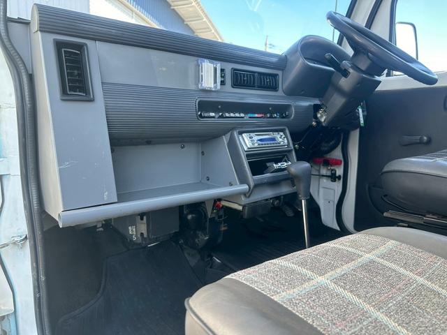 ミラミチート 　荷室左右ガルウィング　走行６７０００キロ　修復歴無し　車検令和７年１０月　ＥＴＣ　２名乗車　ＭＤ・ラジオ再生（36枚目）