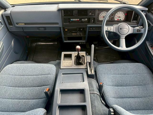 バネットラルゴコーチ スーパークルージング 純正5速 ワンオーナー サンルーフ 元2桁ナンバー 修復歴無し 車検令和8年9月 走行57000キロ 5MT マニュアル車(24枚目)