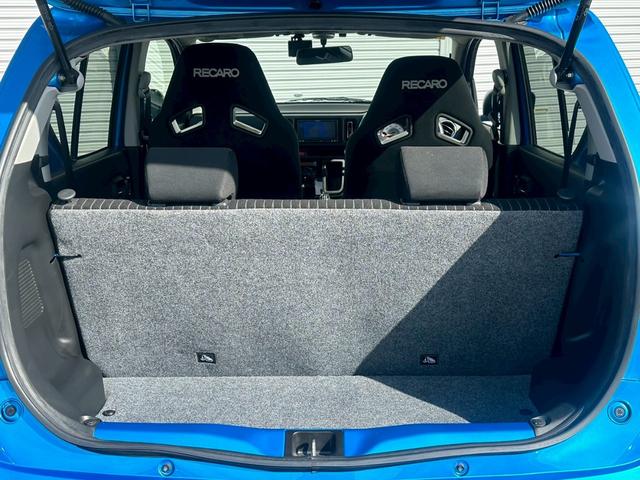 トランクスペースになります。