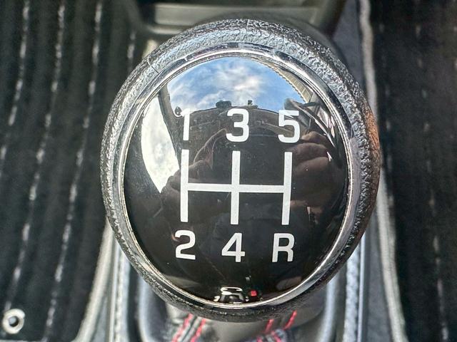 純正５速マニュアルです。