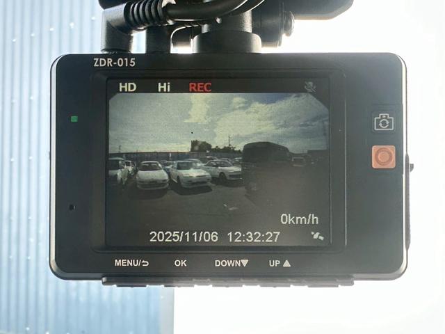 ドライブレコーダー付きで安心ですね♪