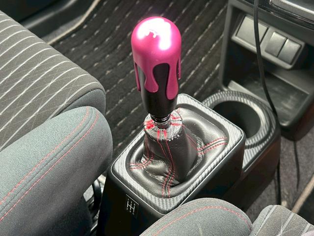 純正５速マニュアルです。