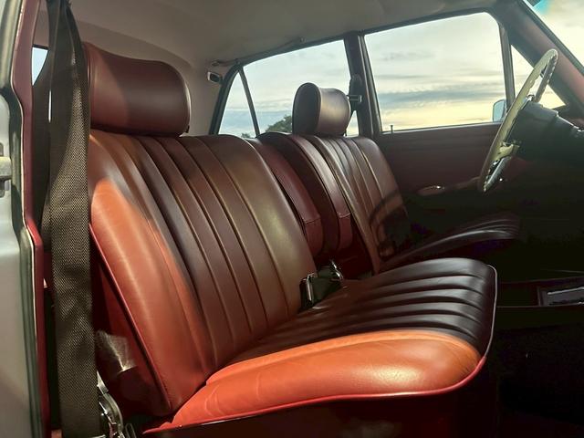 Sクラス 280SE W108 ウエスタン自動車物 左ハンドル 赤革シート 縦目4灯 ディーラー車(21枚目)