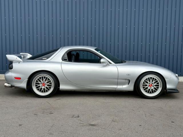 ＲＸ－７ タイプＲＳ　純正５速　ターボ　車高調　ＦＤ３Ｓ　１３Ｂ型ロータリーエンジン　クラッチＯＨ済み　ＢＢＳ　ＬＭ１８インチアルミホイール　リトラクタブルヘッドライト　フロントフォグランプ　５ＭＴ（9枚目）