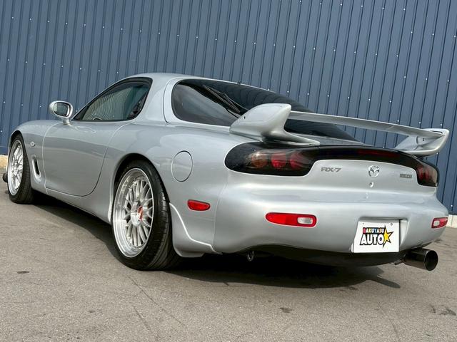 ＲＸ－７ タイプＲＳ　純正５速　ターボ　車高調　ＦＤ３Ｓ　１３Ｂ型ロータリーエンジン　クラッチＯＨ済み　ＢＢＳ　ＬＭ１８インチアルミホイール　リトラクタブルヘッドライト　フロントフォグランプ　５ＭＴ（12枚目）