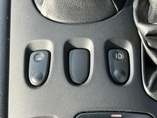 ＲＸ－７ タイプＲＳ　純正５速　ターボ　車高調　ＦＤ３Ｓ　１３Ｂ型ロータリーエンジン　クラッチＯＨ済み　ＢＢＳ　ＬＭ１８インチアルミホイール　リトラクタブルヘッドライト　フロントフォグランプ　５ＭＴ（29枚目）