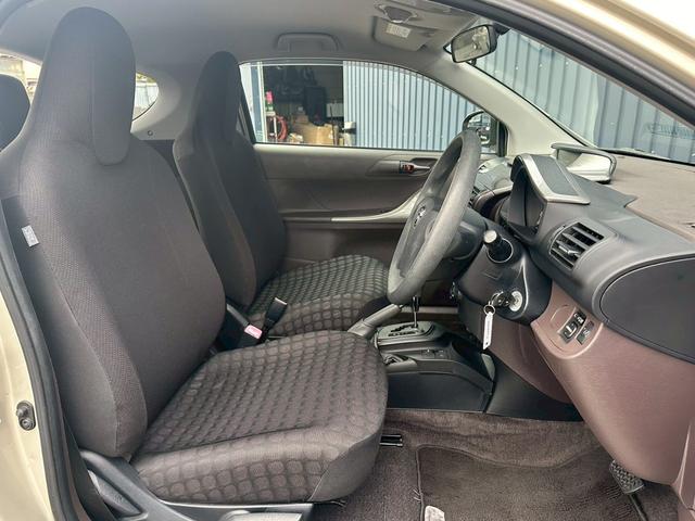 iQ 100X 修復歴無し KGJ10 走行27000キロ タイミングチェーン ETC キーレスエントリー 電動格納ミラー 横滑り防止装置(19枚目)