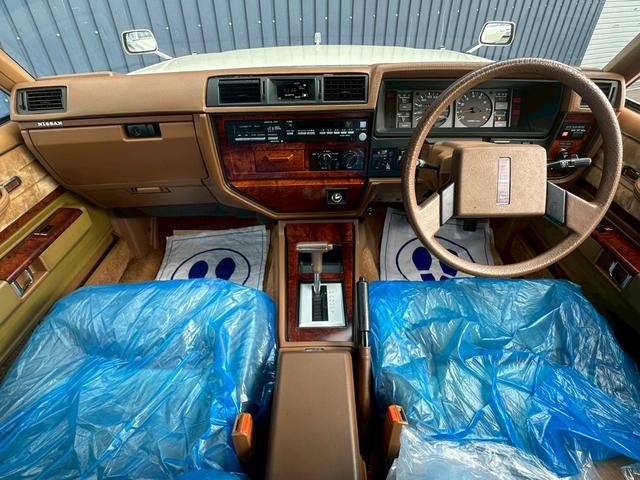 セドリック ブロアム　ターボ　４３０　走行９０００キロ　ワンオーナー　Ｌ２０型エンジン　フェンダーミラー　修復歴無し（23枚目）